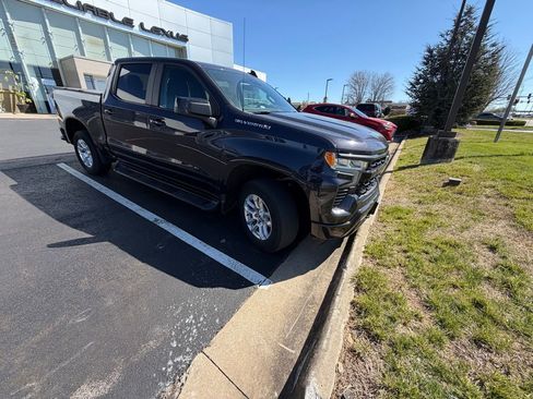 Used 2023 Chevrolet Silverado 1500 RST image 1