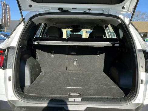 Certified 2022 Hyundai Tucson SE image 7