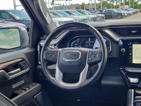 Used 2025 GMC Sierra 1500 Denali AWD/4WD image 14