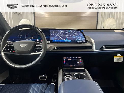 New 2026 Cadillac Vistiq Premium Luxury w/ LPO, Floor Liner Package image 36