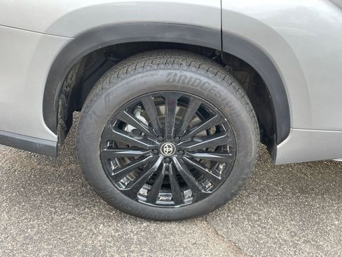 Used 2025 Toyota Highlander XSE image 33