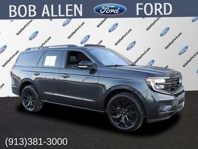 Used 2025 Ford Expedition Platinum w/ Stealth Appearance Package