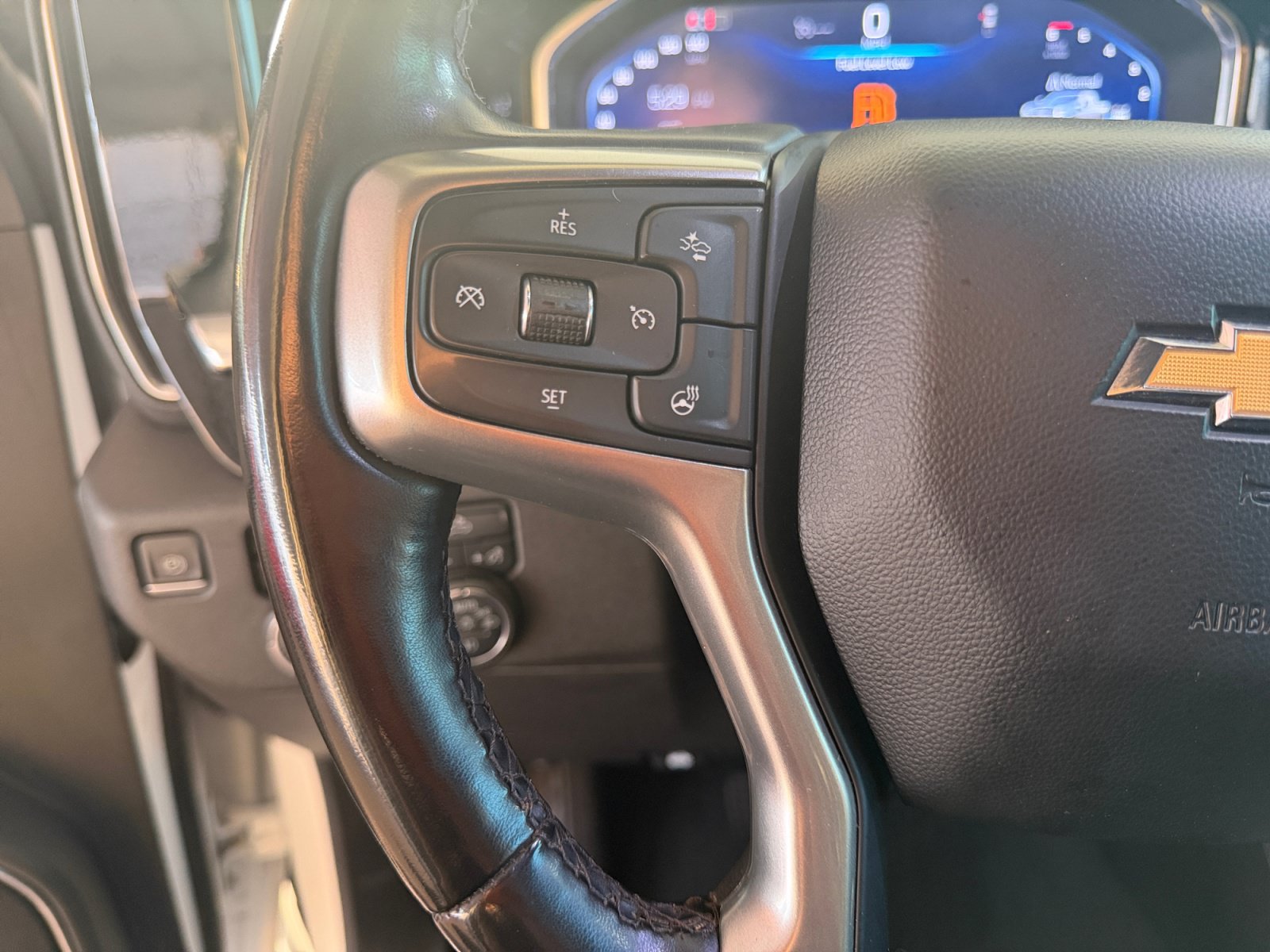 Used 2024 Chevrolet Silverado 2500 LT AWD/4WD image 14