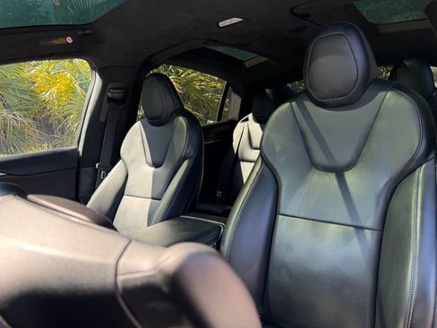 Used 2022 Tesla Model X Plaid AWD/4WD image 14