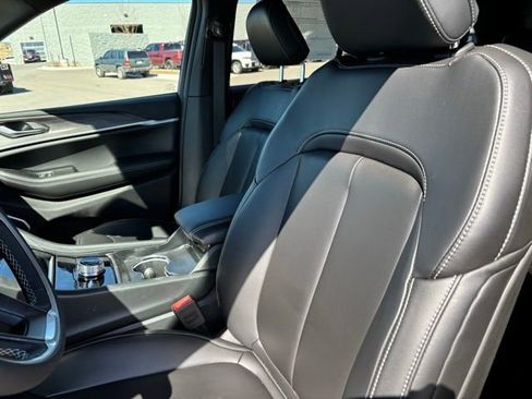 New 2026 Jeep Grand Cherokee Limited w/ Limited Altitude Package AWD/4WD image 13