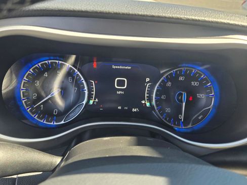 New 2027 Chrysler Pacifica Limited FWD image 20