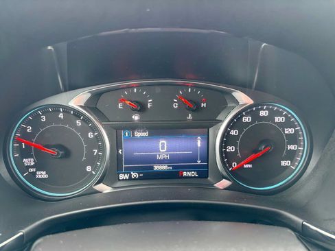 Used 2023 Chevrolet Equinox RS w/ LPO, Floor Liner Package AWD/4WD image 33