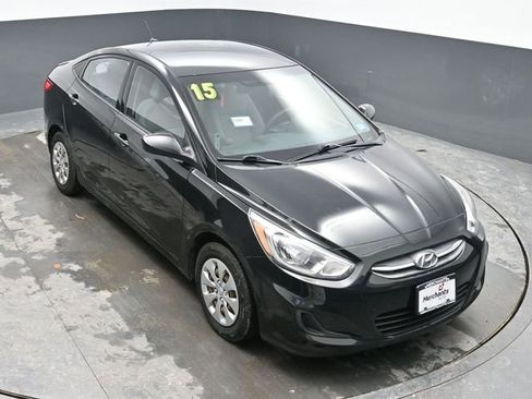 Used 2017 Hyundai Accent SE image 21