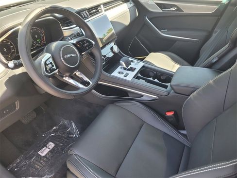 New 2026 Jaguar F-PACE R-Dynamic S image 13
