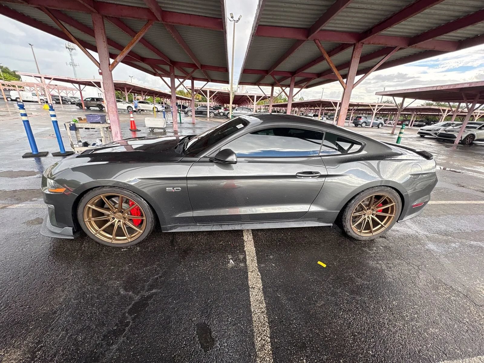 Used 2020 Ford Mustang GT Premium RWD image 4