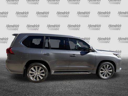 Used 2017 Lexus LX 570 4WD w/ Luxury Package image 11