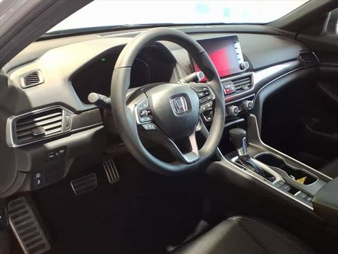 Used 2022 Honda Accord Sport image 10