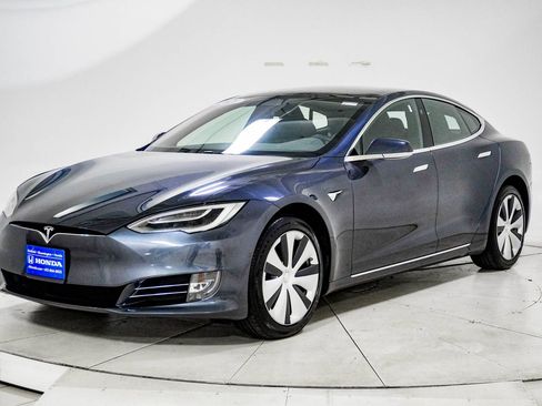 Used 2021 Tesla Model S Long Range Plus AWD/4WD image 2