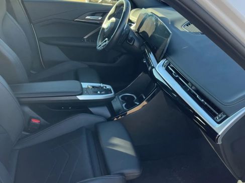 Used 2024 BMW X1 xDrive28i w/ M Sport Package image 5