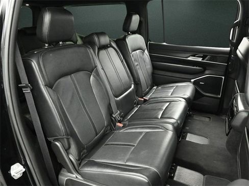 Used 2023 Jeep Wagoneer Series II image 19