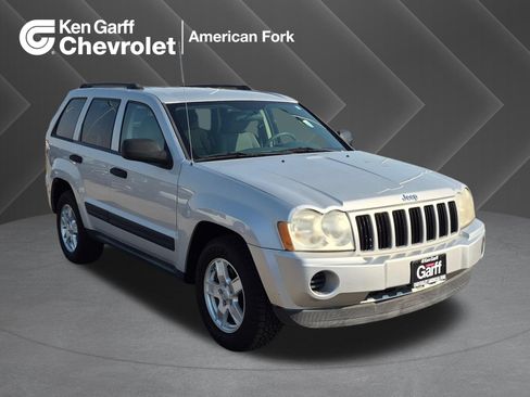 Used 2006 Jeep Grand Cherokee Laredo AWD/4WD image 1