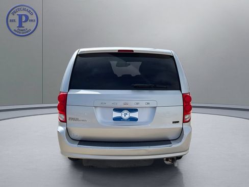 Used 2012 Dodge Grand Caravan SXT FWD image 6