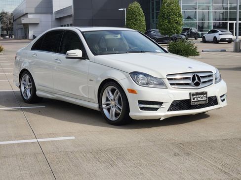 Used 2012 Mercedes-Benz C 250 Sedan image 3