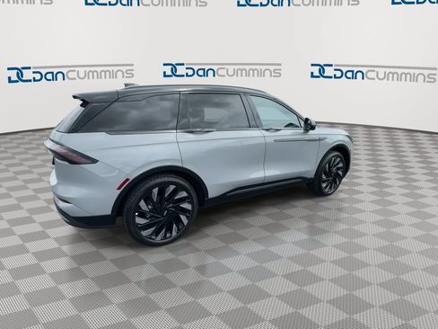 New 2026 Lincoln Nautilus Reserve w/ Jet Appearance Package AWD/4WD image 8