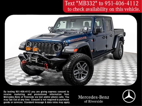 Used 2025 Jeep Gladiator Mojave w/ Convenience Group AWD/4WD image 1