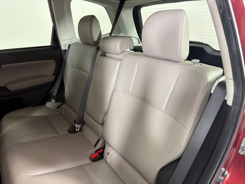 Used 2015 Subaru Forester 2.5i Touring AWD/4WD image 19