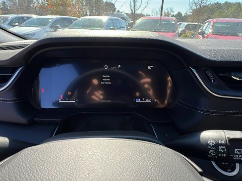 New 2025 Jeep Grand Cherokee Altitude image 26