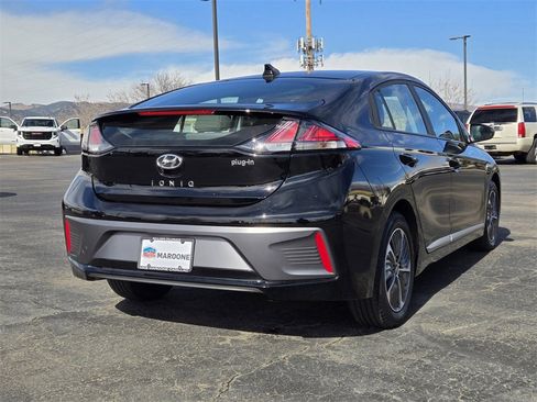 Used 2022 Hyundai Ioniq SE image 4
