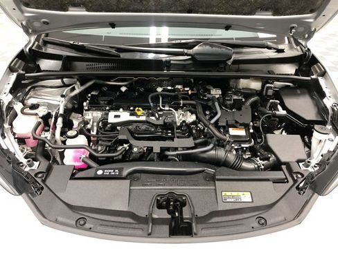 Used 2023 Toyota Prius LE FWD image 22