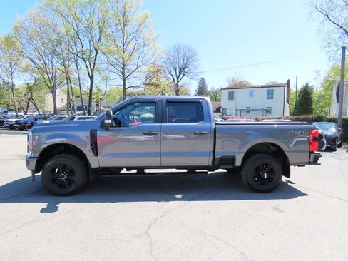 Used 2023 Ford F250 XL w/ STX Appearance Package AWD/4WD image 3