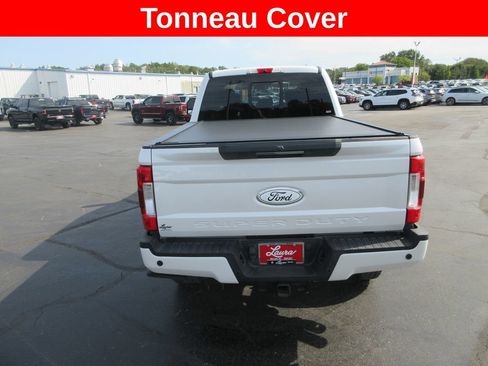 Used 2019 Ford F250 Lariat w/ Lariat Ultimate Package AWD/4WD image 7