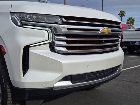 Used 2023 Chevrolet Suburban High Country image 8