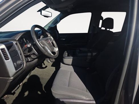 Used 2017 GMC Sierra 1500 SLE w/ SLE Value Package image 9