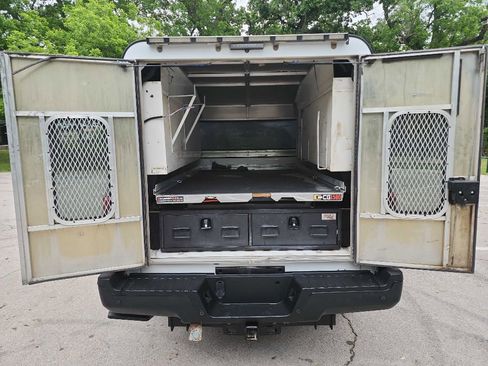 Used 2018 Ford F250 XL w/ Power Equipment Group RWD image 9