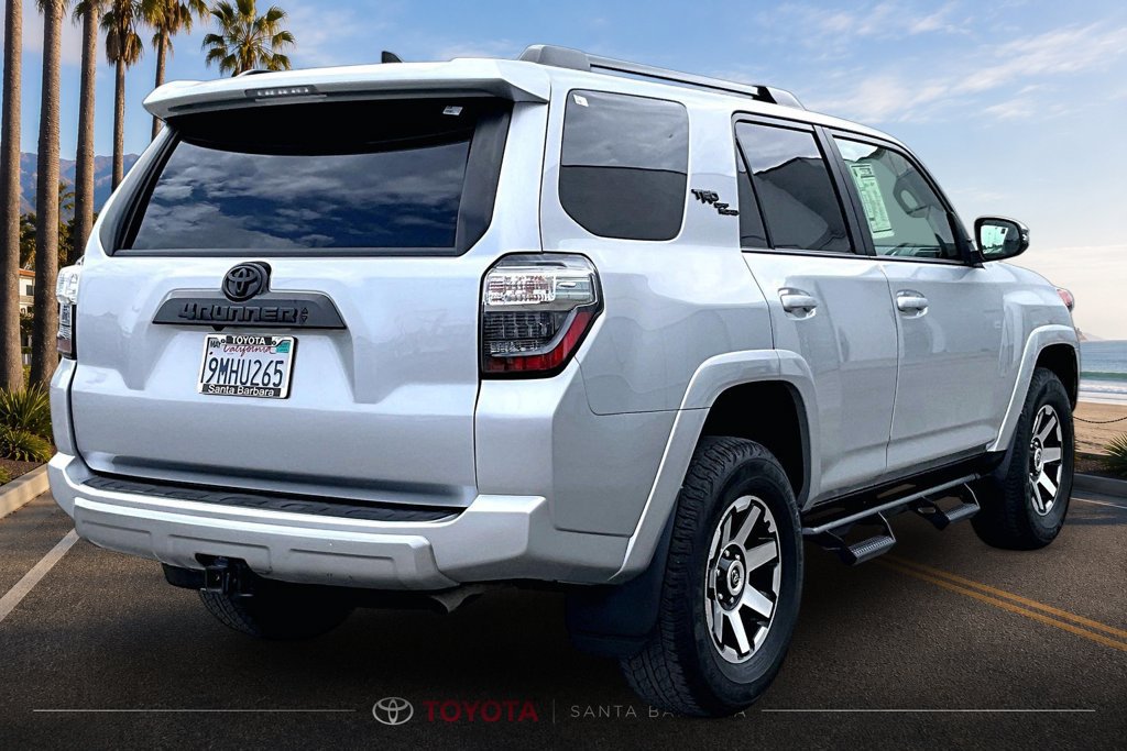 Used 2024 Toyota 4Runner TRD Off-Road Premium w/ Moonroof Package AWD/4WD image 5