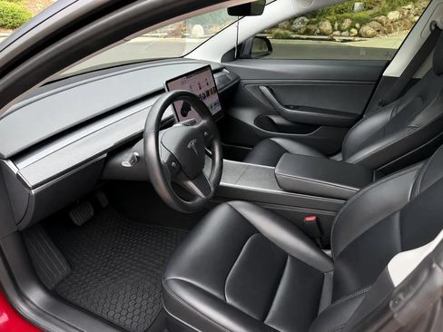 Used 2018 Tesla Model 3 Long Range RWD image 9