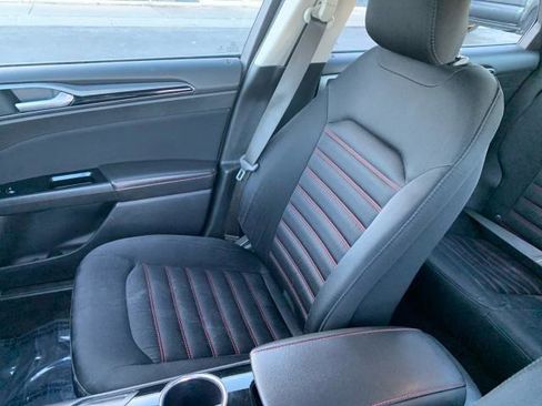 Used 2015 Ford Fusion SE w/ Equipment Group 201A image 8