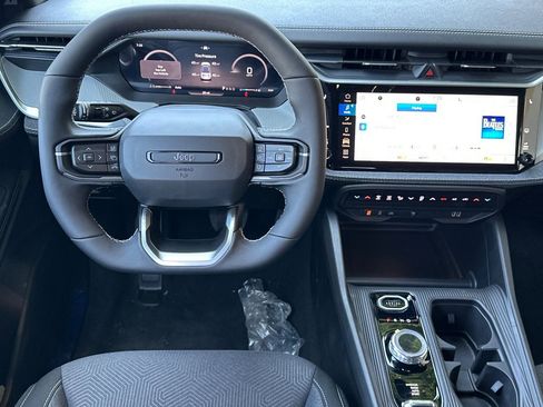 New 2026 Jeep Cherokee Laredo image 11