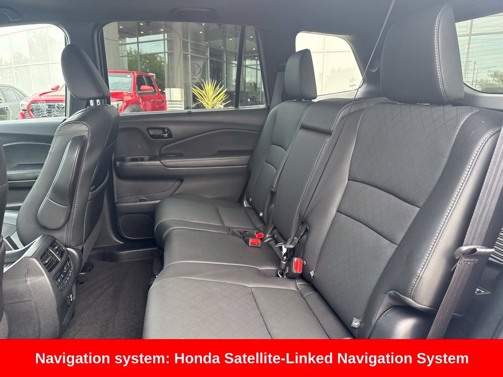 Used 2022 Honda Passport Elite image 14