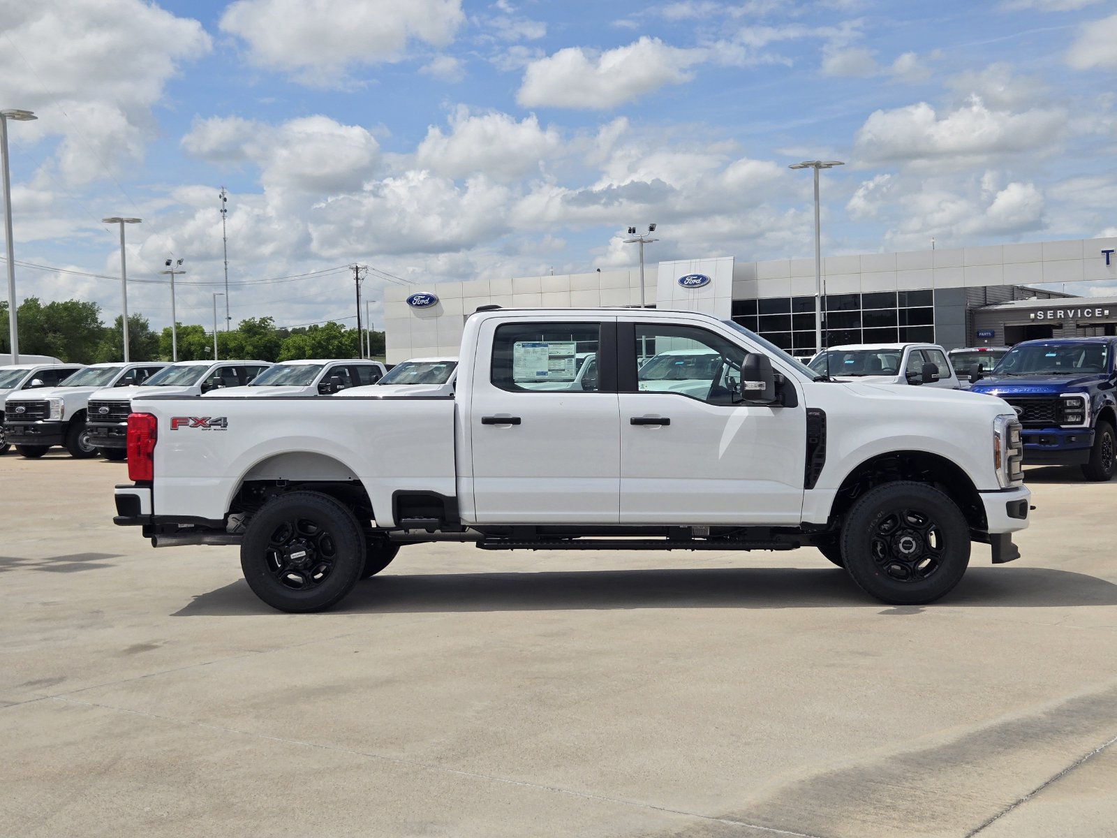 New 2026 Ford F350 Lariat w/ Black Appearance Package AWD/4WD image 12