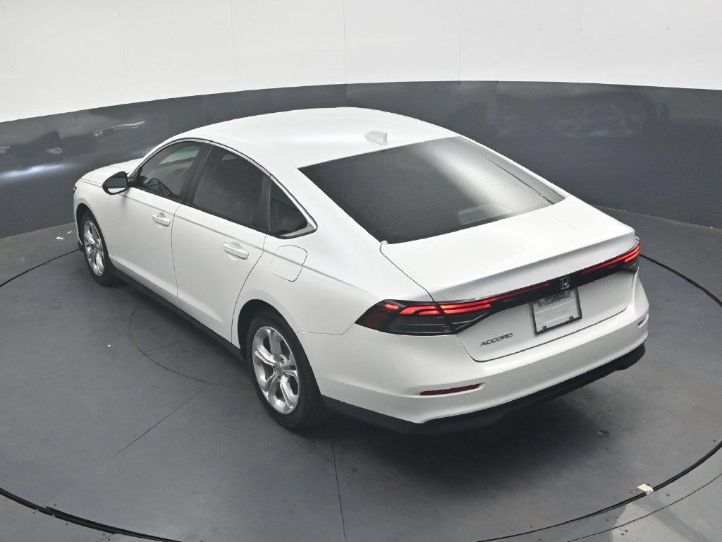 Certified 2025 Honda Accord LX image 20