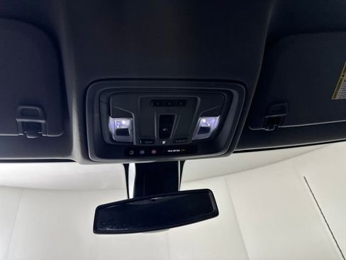 Used 2022 GMC Sierra 2500 SLT w/ SLT Premium Package image 24