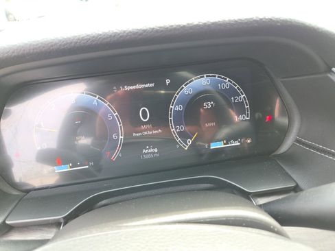 Used 2025 Jeep Grand Cherokee L Limited w/ Black Appearance Package image 28