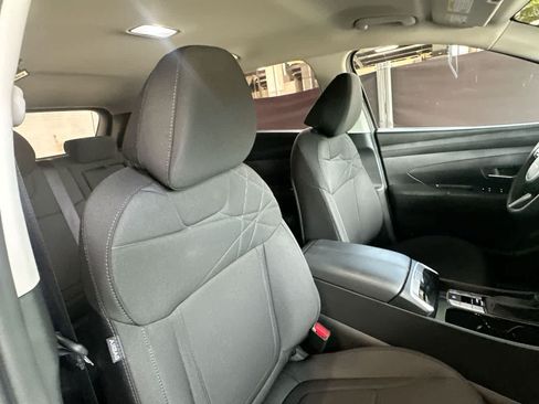 Used 2025 Hyundai Tucson SE FWD image 27