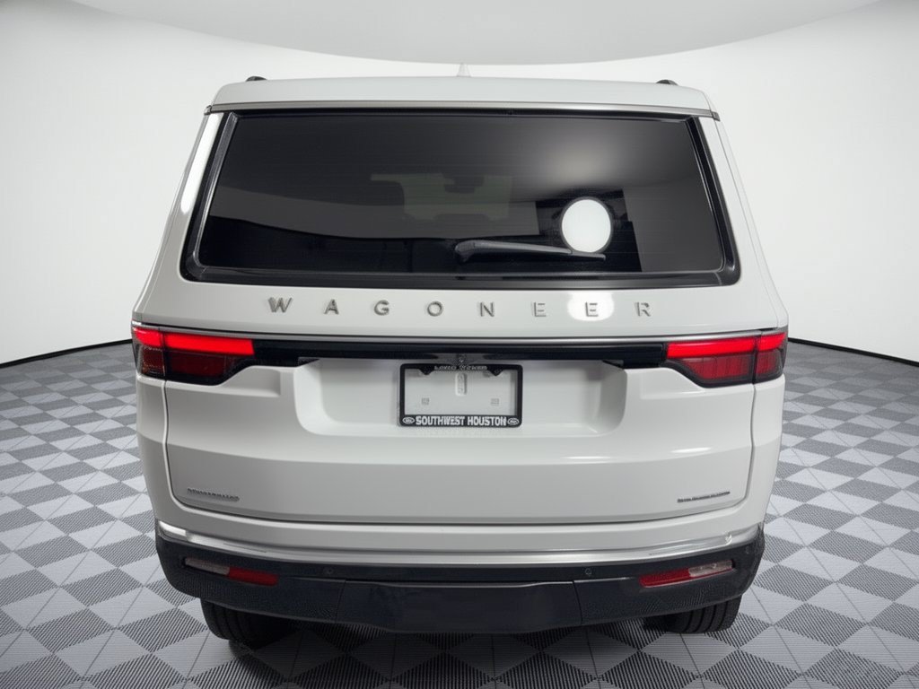 Used 2022 Jeep Wagoneer Series III w/ Premium Group I AWD/4WD image 11