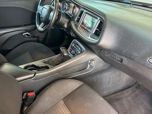Used 2019 Dodge Challenger R/T Scat Pack w/ Scat Pack Stripe RWD image 15