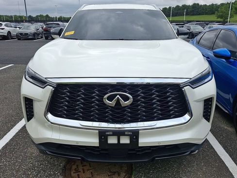 Used 2023 INFINITI QX60 Luxe w/ Performance Audio Package AWD/4WD image 2