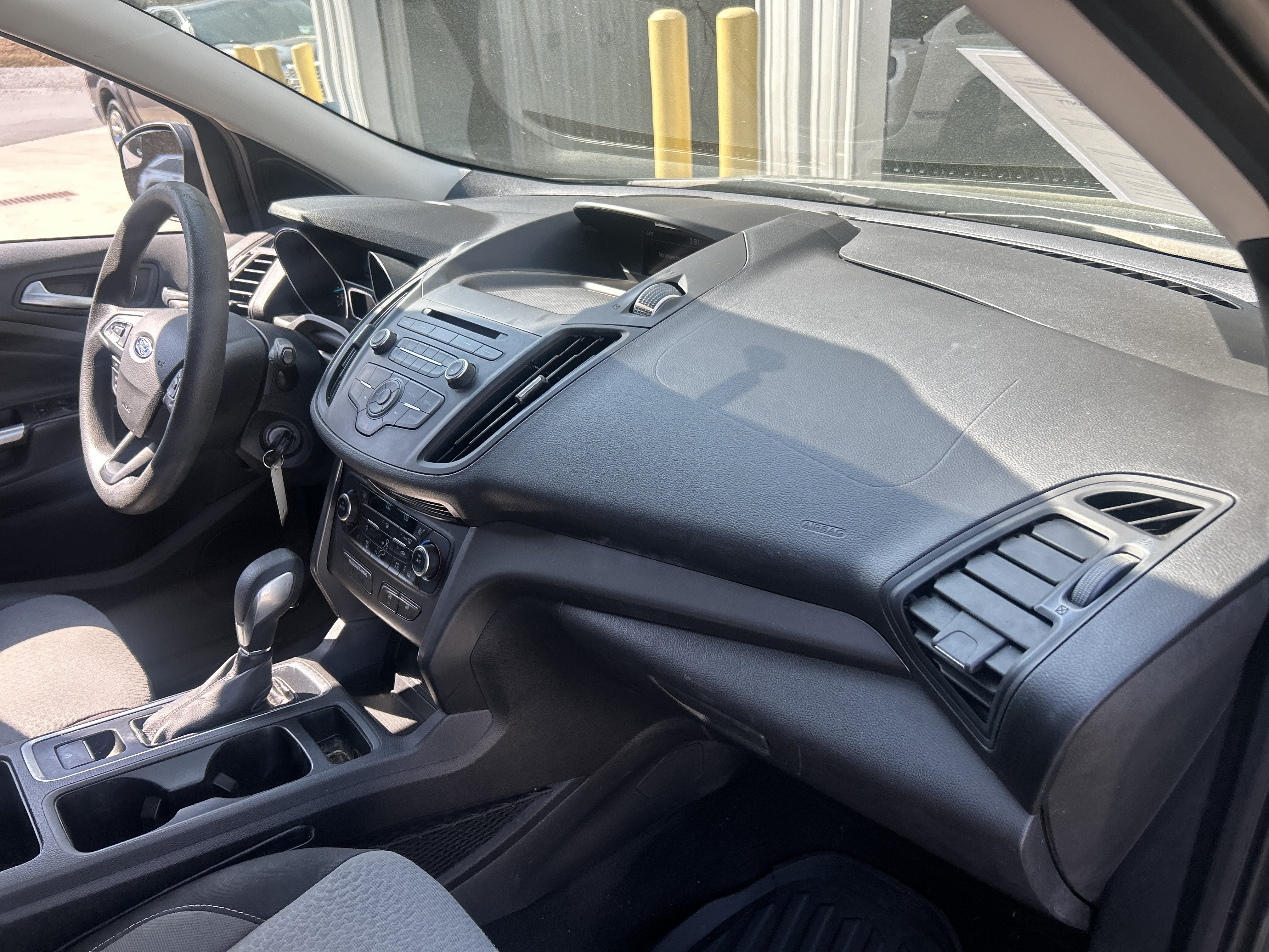 Used 2018 Ford Escape SE FWD image 47