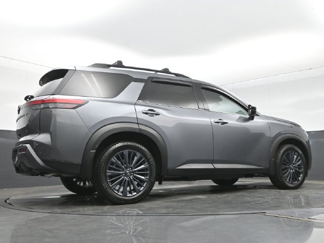 Used 2026 Nissan Pathfinder SL w/ SL Premium Package FWD image 24