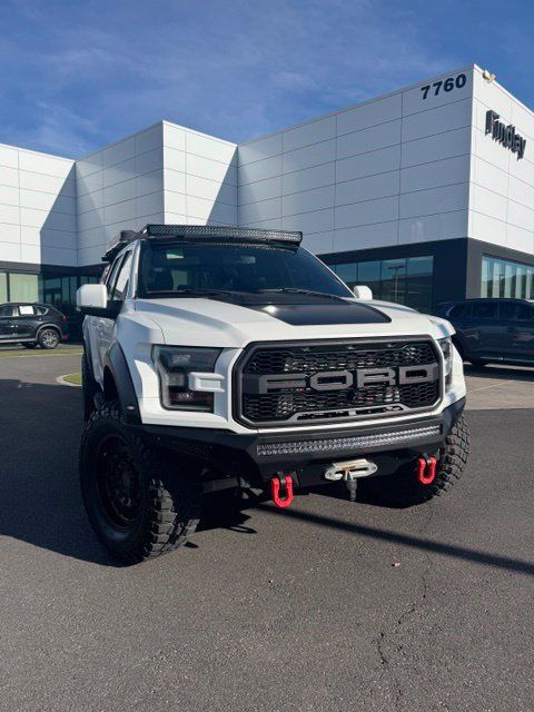 Used 2019 Ford F150 Raptor w/ Equipment Group 802A Luxury AWD/4WD image 3