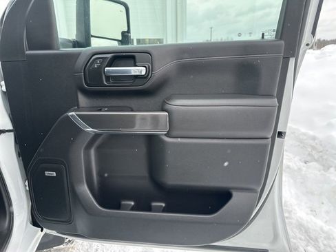 Used 2020 GMC Sierra 2500 AT4 w/ AT4 Premium Package image 11